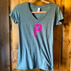 Womens Pittsburg Pirates Shirt - new without tags